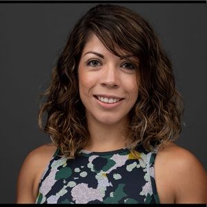 Meet your Posher, Raquel